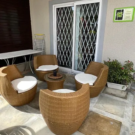 Turquoise Bay Beach Apartments Trou D'Eau Douce Exterior foto