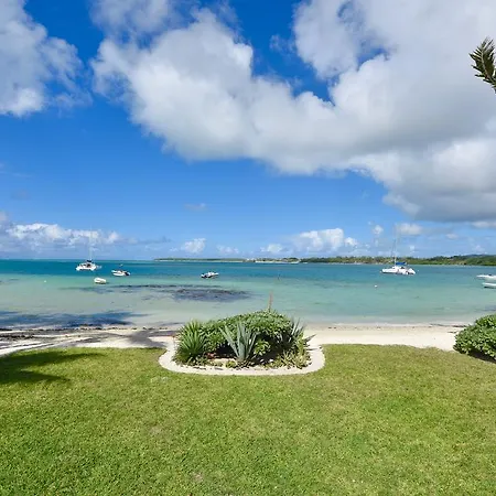 Turquoise Bay Beach Apartments Trou D'Eau Douce Exterior foto